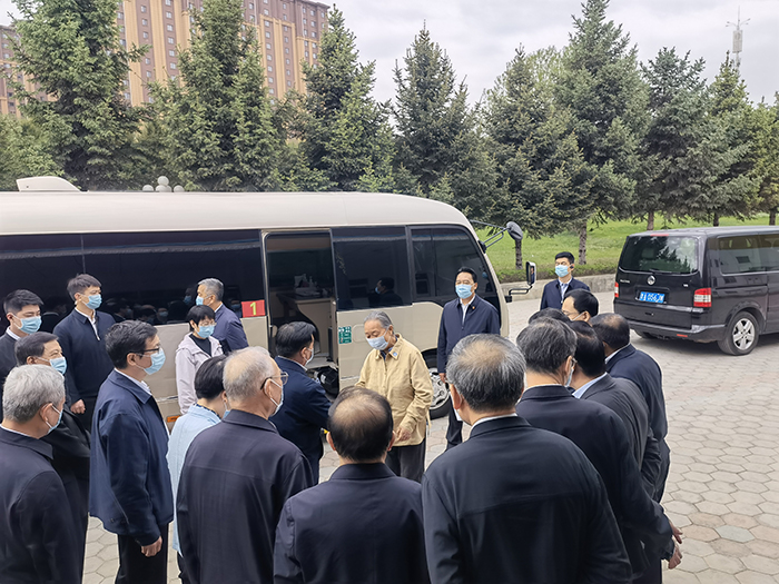 推动中医药事业发展振兴，全国人大常委会法律查抄组光临6966集团调研领导