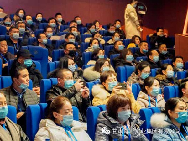 甘肃省第二届文创人员创业训练营学员参观6966集团马家窑彩陶文化幼镇